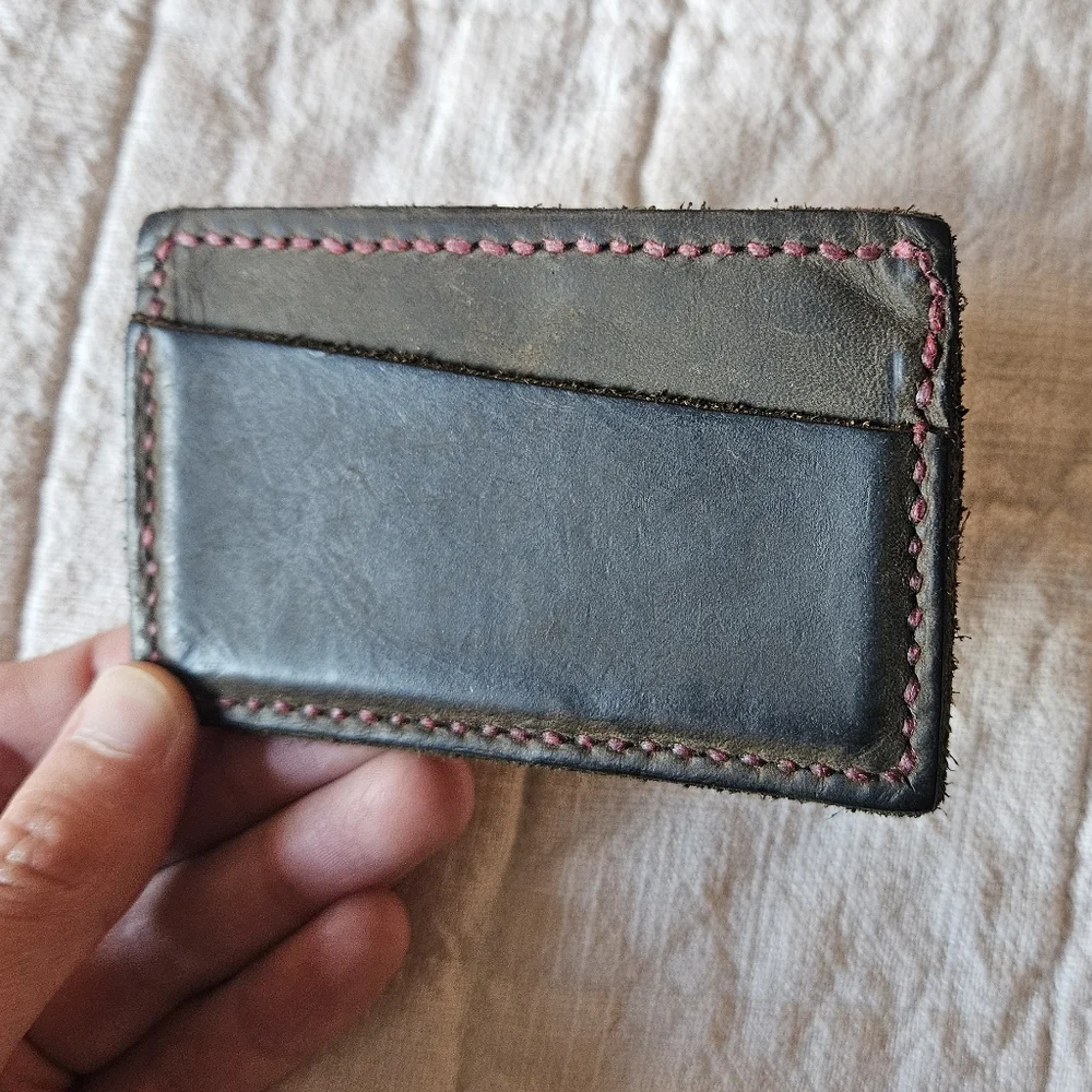Handmade leather card holder (0726)